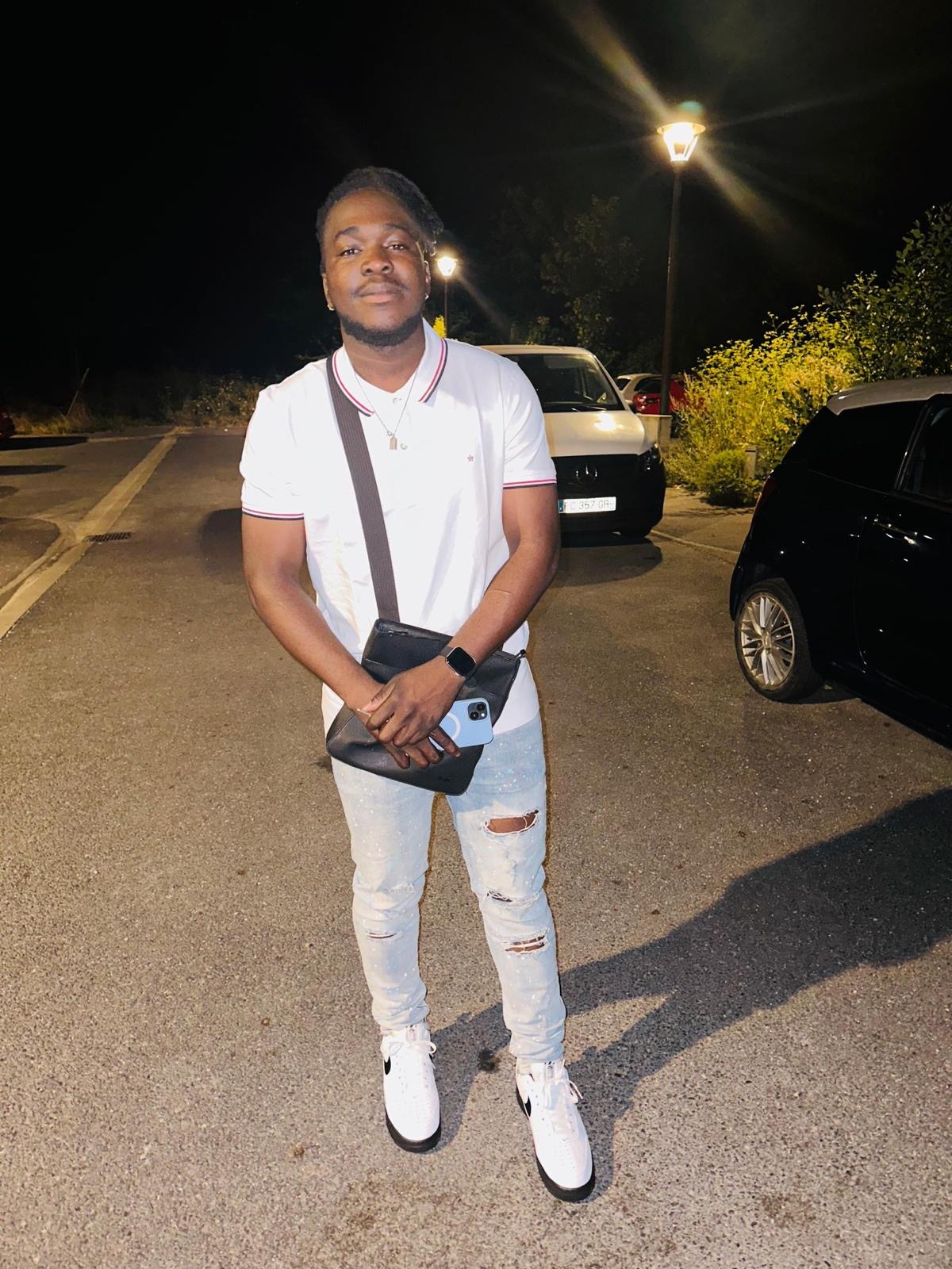 Profilo di Charles-pierre